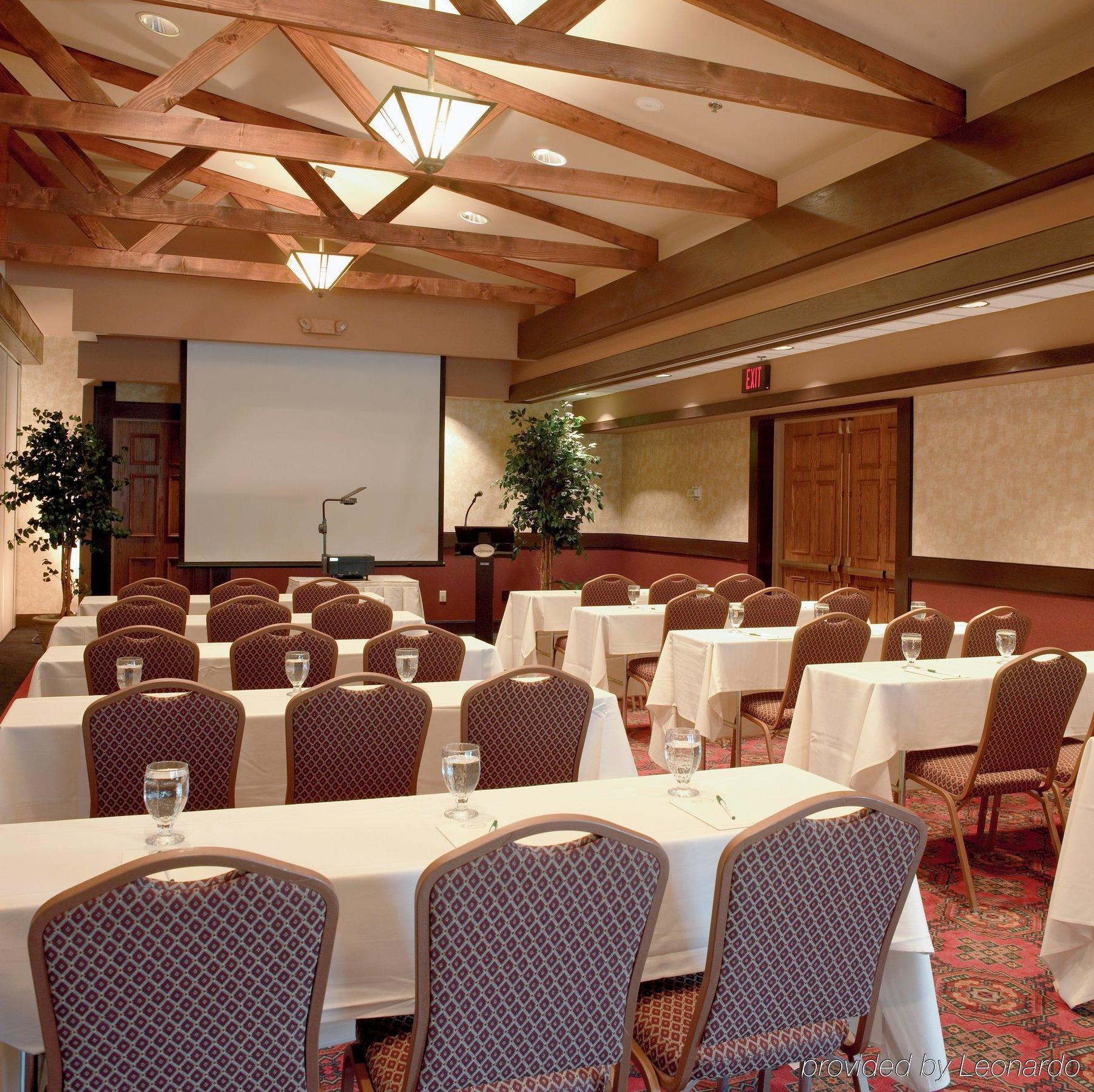 The Craftsman Inn & Suites Fayetteville Facilities photo