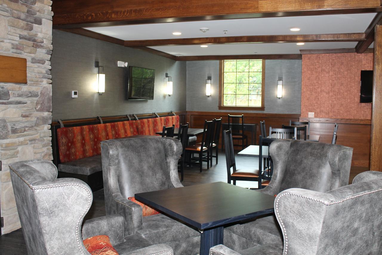 The Craftsman Inn & Suites Fayetteville Exterior photo